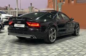 Audi
              A7